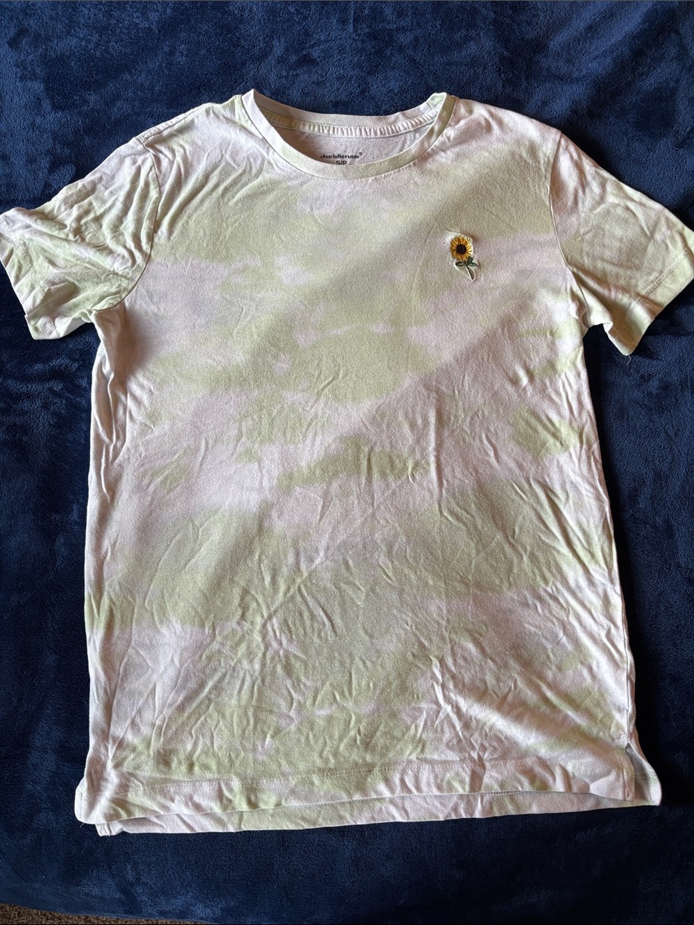 Charlotte Russe Pastel Green Sunflower Embroidery T-Shirt